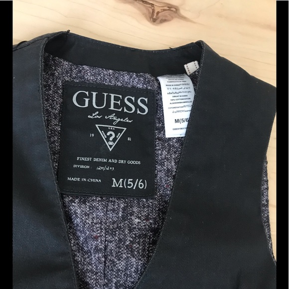 Guess boys vest - Picture 2 of 4